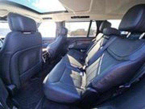 Used 2023 Land Rover Range Rover Long Wheelbase SE image 7