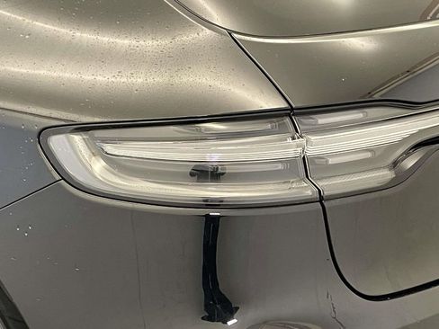 Used 2024 Porsche Macan S image 16