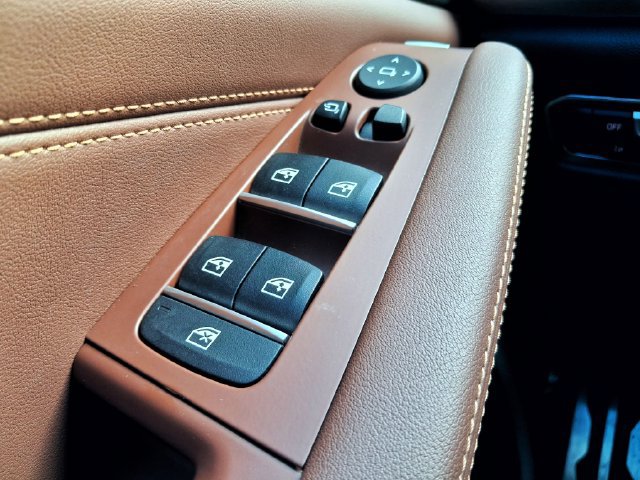 Used 2023 BMW X5 xDrive45e w/ M Sport Package AWD/4WD image 9