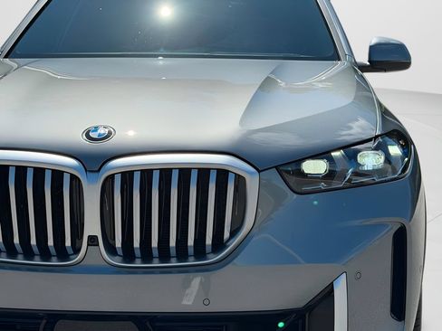 New 2026 BMW X5 xDrive40i AWD/4WD image 9