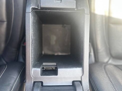 Used 2019 GMC Acadia SLT image 24