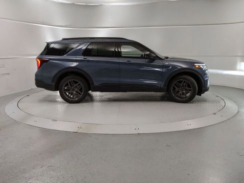 New 2025 Ford Explorer ST-Line w/ ST-Line Street Pack image 2