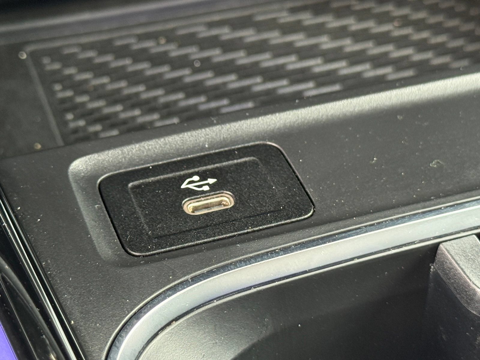 Used 2025 Mercedes-Benz GLB 250 image 38