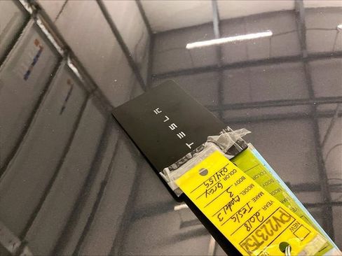 Used 2018 Tesla Model 3 Long Range RWD image 9
