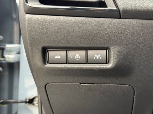 New 2026 Nissan Sentra SR w/ SR Premium Package image 16