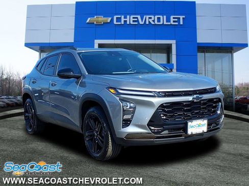 Certified 2025 Chevrolet Trax ACTIV w/ Sunroof Package image 1