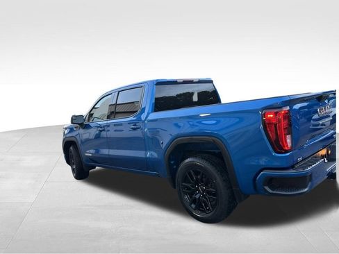 Used 2023 GMC Sierra 1500 Elevation RWD image 2