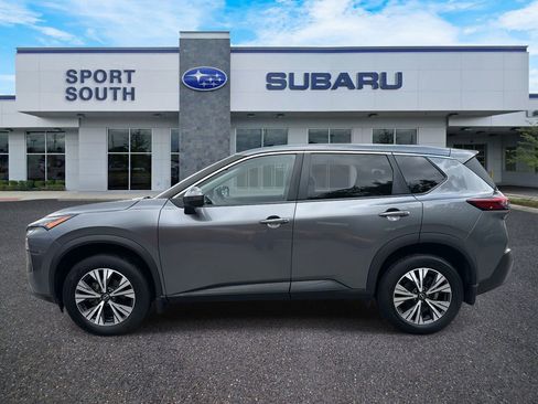 Used 2022 Nissan Rogue SV image 7