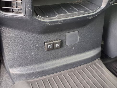 Used 2025 Toyota Tundra SR5 AWD/4WD image 22