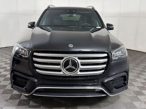 New 2026 Mercedes-Benz GLS 580 4MATIC image 6