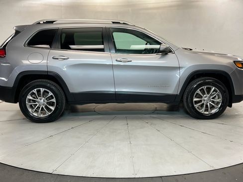 Used 2021 Jeep Cherokee Latitude Lux w/ Sun & Sound Group AWD/4WD image 7