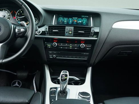 Used 2018 BMW X4 M40i image 47