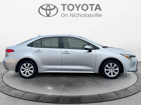 Used 2024 Toyota Corolla LE image 7