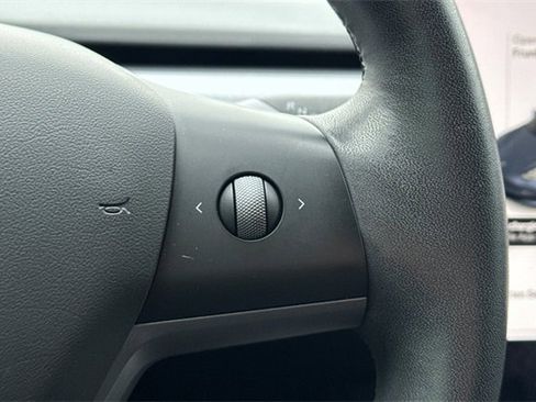 Used 2022 Tesla Model 3 Performance image 35