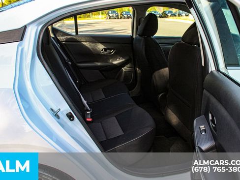 Used 2024 Nissan Sentra SV FWD image 17