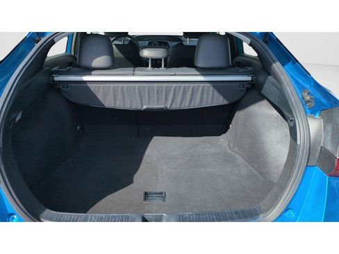 Used 2022 Toyota Prius XLE image 10