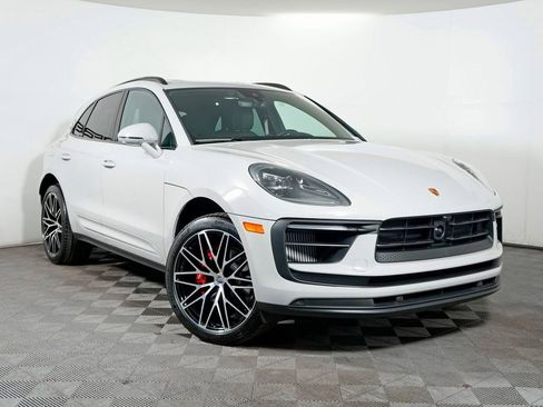 New 2026 Porsche Macan S image 9
