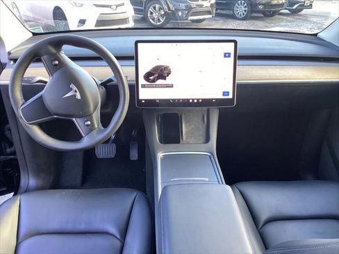 Used 2023 Tesla Model Y Long Range image 22