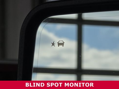 Used 2022 GMC Sierra 2500 SLT w/ SLT Premium Package image 33