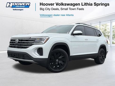 Certified 2026 Volkswagen Atlas SE FWD image 1