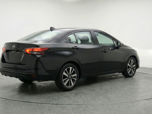 Used 2025 Nissan Versa SV image 9