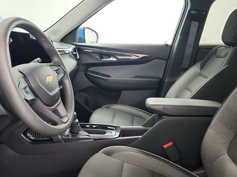 Used 2024 Chevrolet TrailBlazer LT FWD image 17