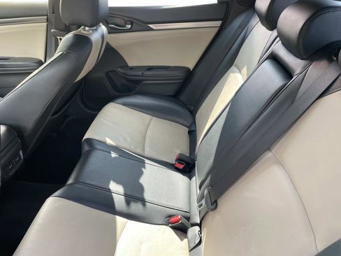 Used 2019 Honda Civic Sport Touring image 20