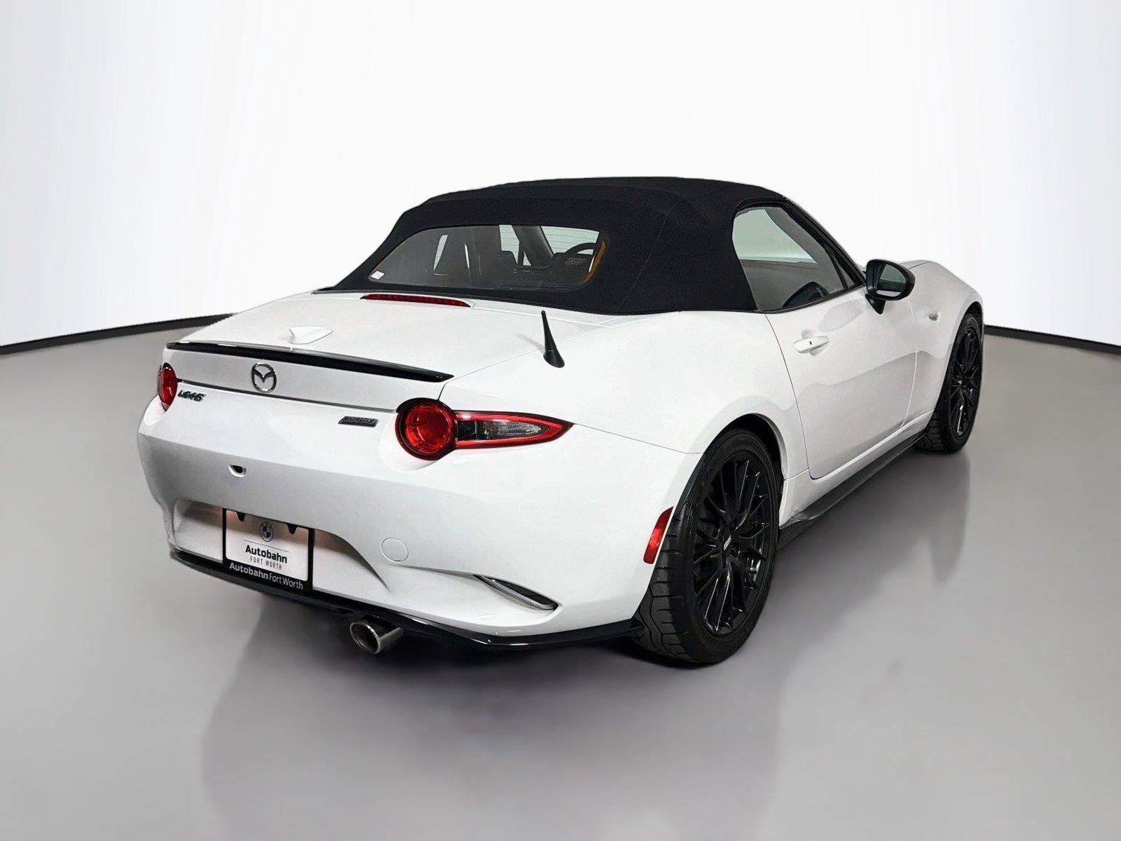 Used 2019 MAZDA MX-5 Miata Club w/ Brembo/BBS Recaro Package RWD image 5