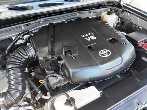 Used 2008 Toyota FJ Cruiser 4WD image 18