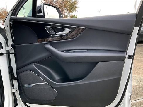 Used 2019 Audi Q7 3.0T Premium Plus w/ Premium Plus Package image 19