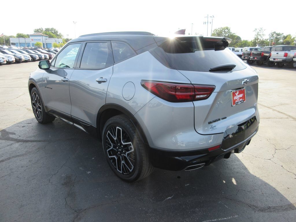 Certified 2023 Chevrolet Blazer RS w/ Driver Confidence II Package AWD/4WD image 9