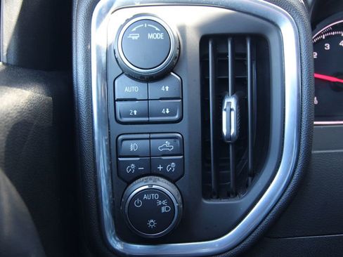 Used 2021 Chevrolet Silverado 1500 LT Trail Boss w/ Convenience Package II image 23