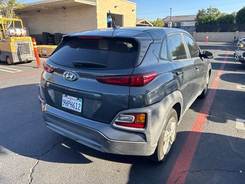 Used 2020 Hyundai Kona SE FWD image 4