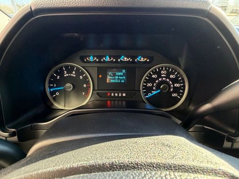 Used 2017 Ford F150 XLT image 9