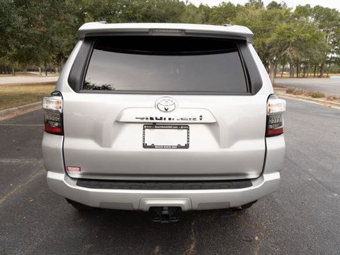 Used 2023 Toyota 4Runner SR5 Premium image 4