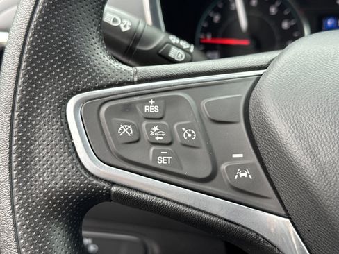 Used 2022 Chevrolet Equinox LT image 18