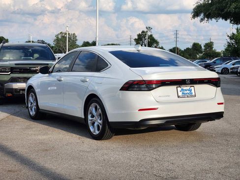Used 2025 Honda Accord LX image 5