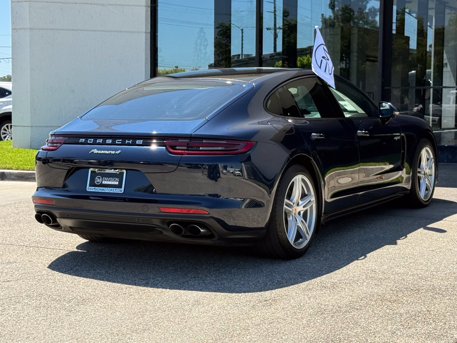 Used 2019 Porsche Panamera 4 AWD/4WD image 15