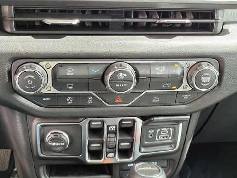 New 2026 Jeep Gladiator Sport AWD/4WD image 22