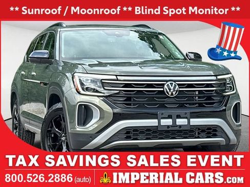Used 2025 Volkswagen Atlas Peak Edition SE AWD/4WD image 1