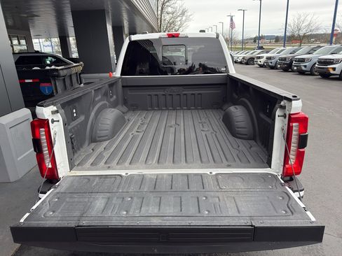 Certified 2025 Ford F350 Lariat w/ Black Appearance Package image 7