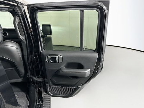 Used 2023 Jeep Wrangler Sahara w/ Cold Weather Group image 29