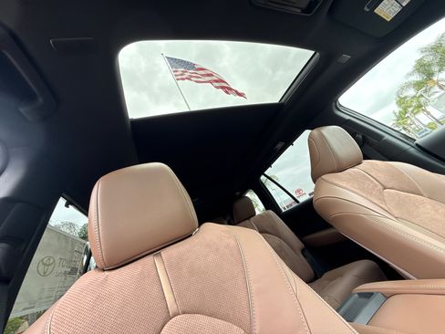 New 2026 Toyota Grand Highlander AWD Hybrid image 16