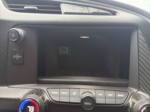 Used 2016 Chevrolet Corvette Stingray Convertible w/ 3LT Preferred Equipment Group image 27