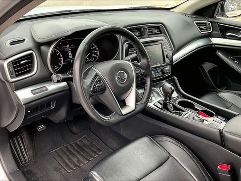 Used 2022 Nissan Maxima SV w/ Floor Mat Group image 34