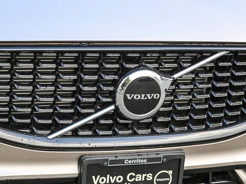 New 2025 Volvo XC60 T8 Core w/ Protection Package Premier image 5