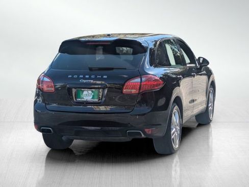 Used 2014 Porsche Cayenne Platinum Edition image 4