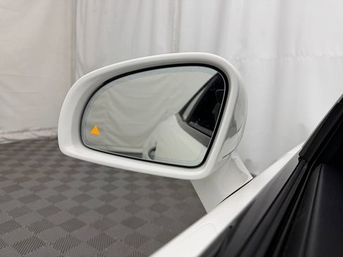 Used 2017 Mercedes-Benz SL 550 image 22