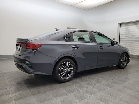 Used 2022 Kia Forte LXS image 10