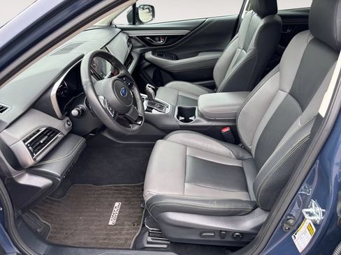 Certified 2025 Subaru Outback Onyx Edition AWD/4WD image 9